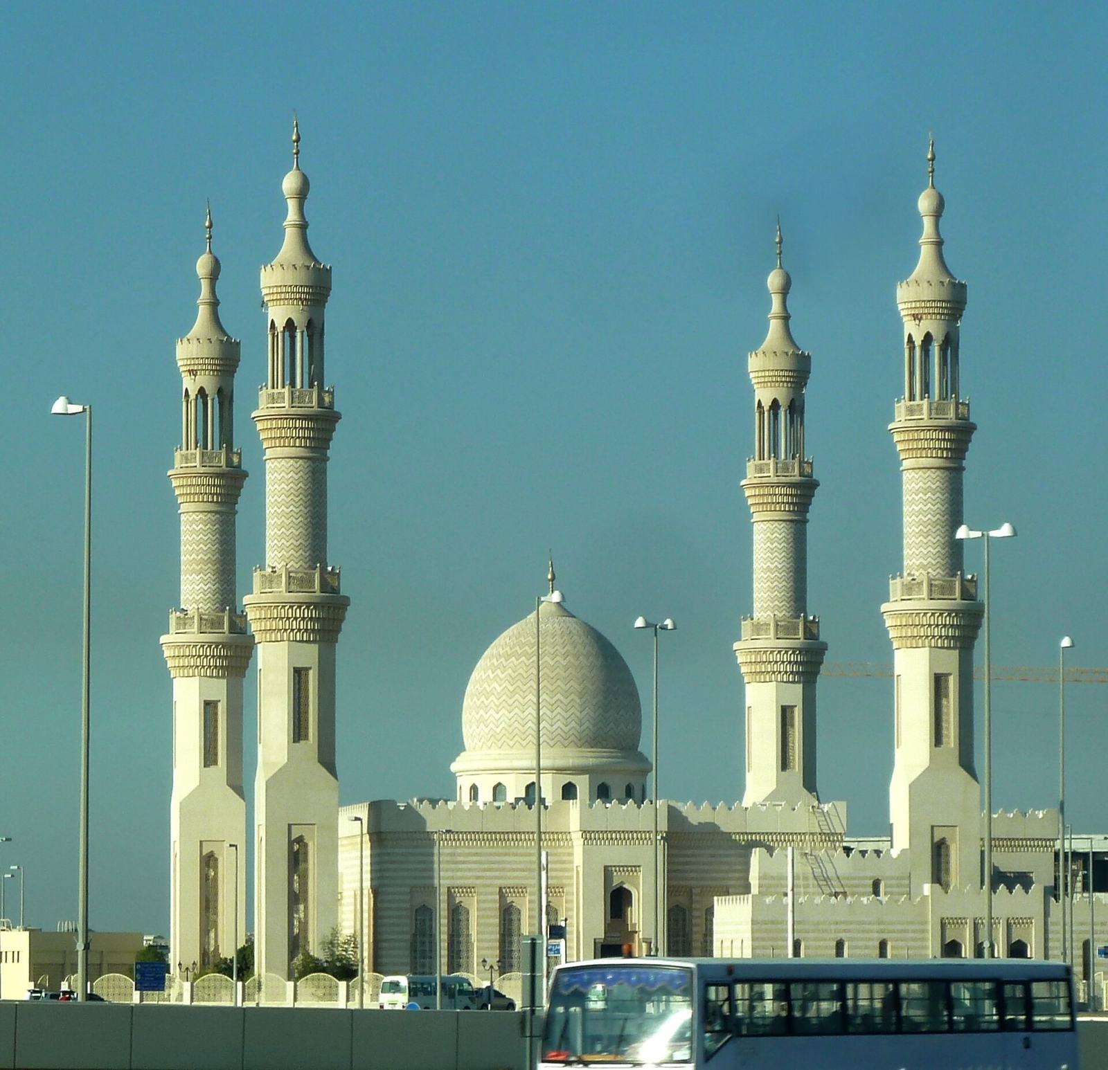 Al Bahia Park — Abu Dhabi - Bahia mosque - مسجد باهيا - panoramio.jpg