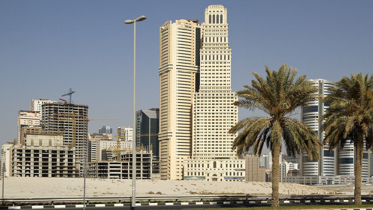 Al Mamzar Beach — Al Mamzar - Sharjah - United Arab Emirates - panoramio (2).jpg