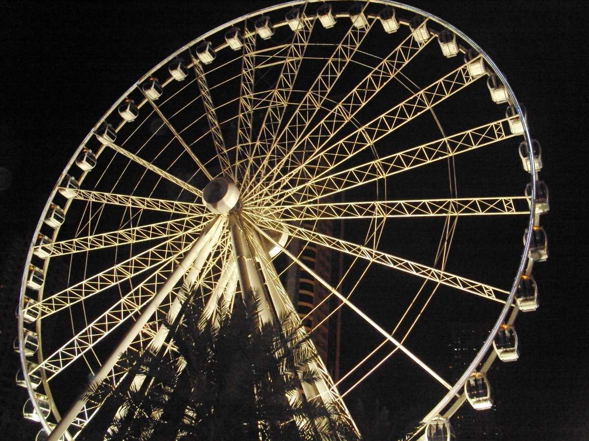 Al Montazah Amusement and Water Park — Water Park , Sharjah - panoramio.jpg
