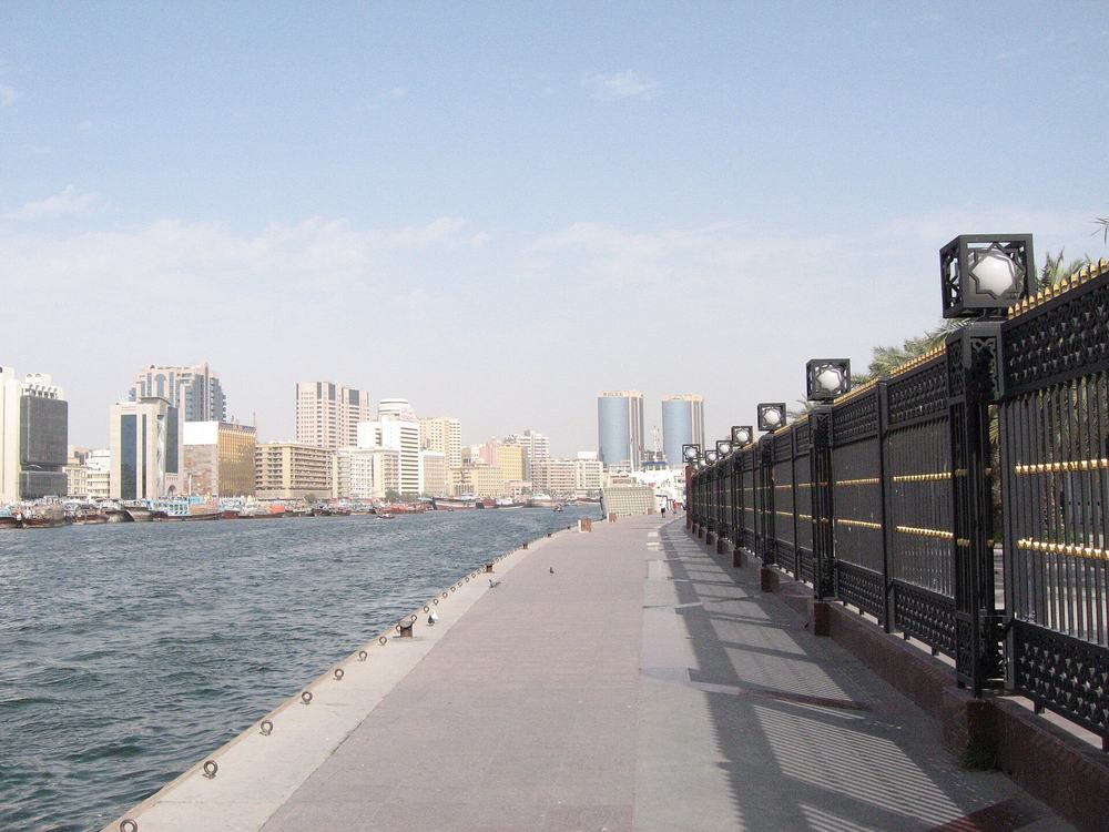 Bur Dubai — Bur dubai waterfront.jpg