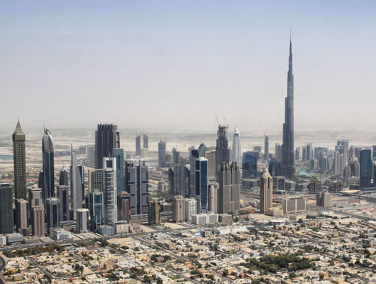 Burj Khalifa — Dubai skyline 2015 (crop).jpg