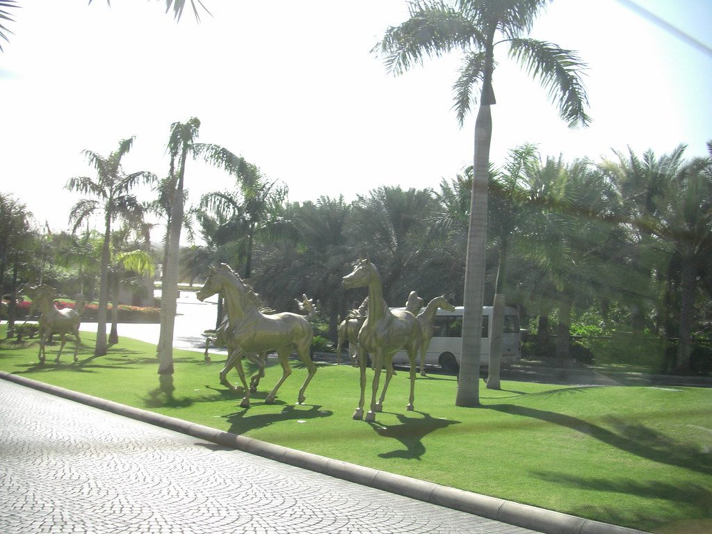 Golden Horses — Golden horses in front of Madinat Jumeirah hotel