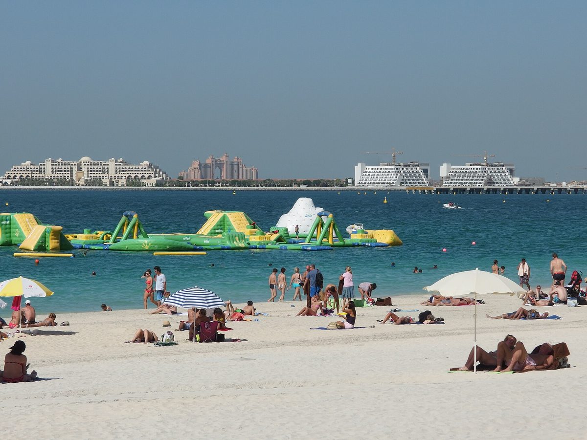 Jumeirah Beach — Beach @ Jumeirah Beach Residence @ Dubai Marina (15664734188).jpg