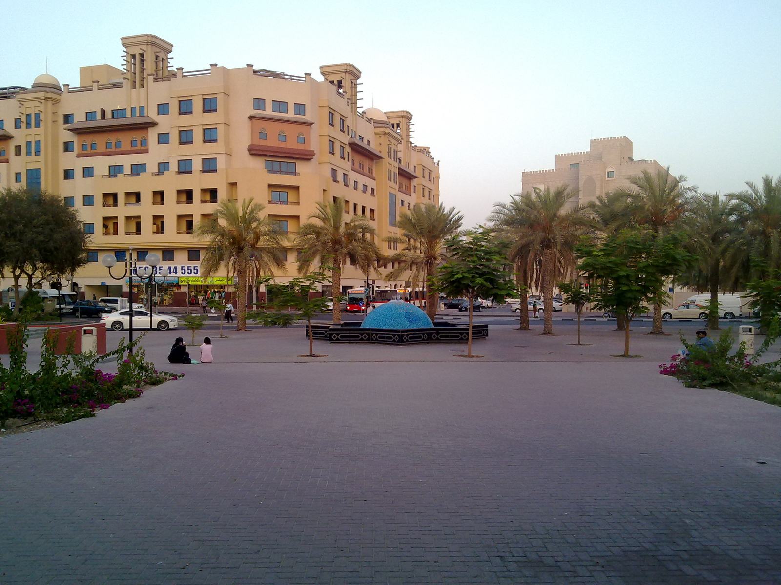 Meat Market — Bur Dubai - Dubai - United Arab Emirates (bur dubai meat and vegetable market) - panoramio