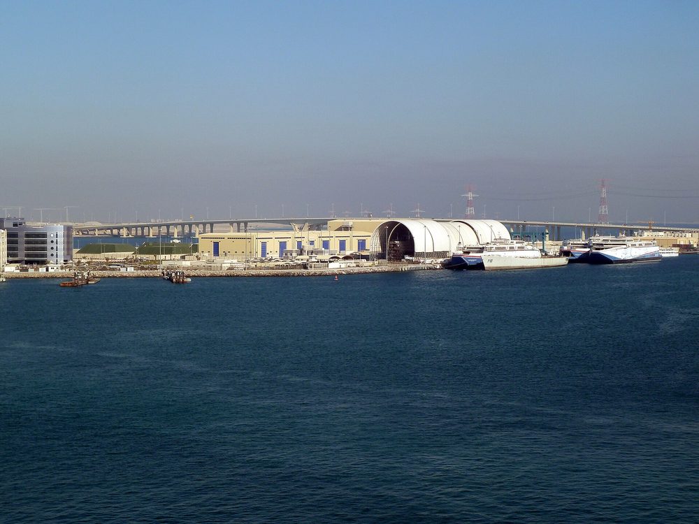 Port Zayed — Abu Dhabi Zayed Port - Saadiyat Bridge - أبو ظبي ميناء زايد - جسر السعديات - panoramio.jpg