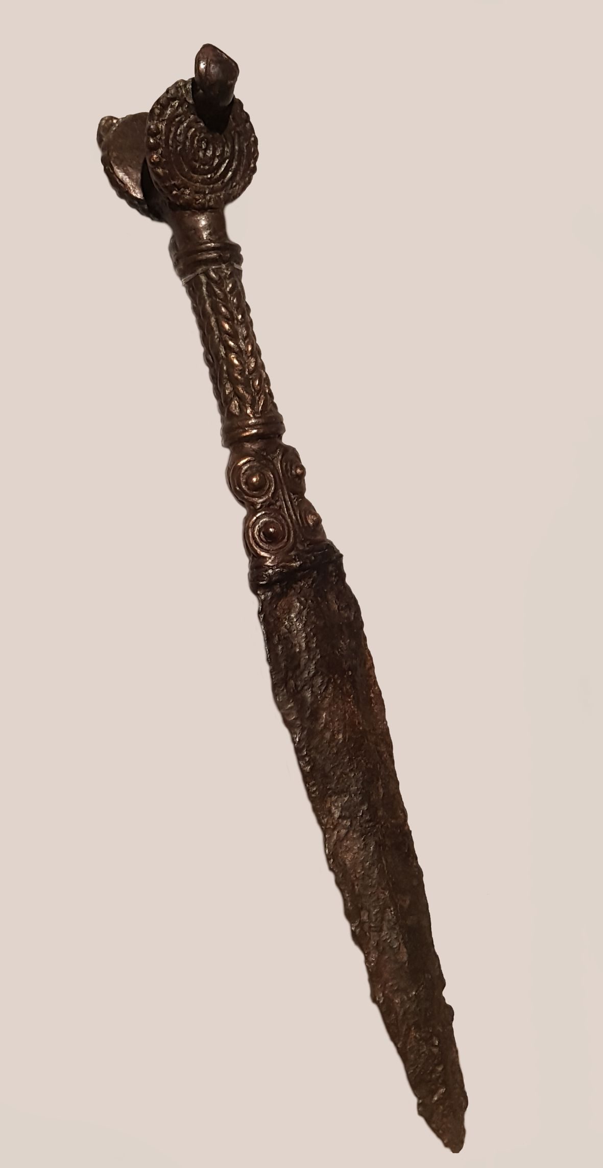 Saruq Al Hadid — Bronze & Iron Dagger, Saruq Al Hadid.jpg