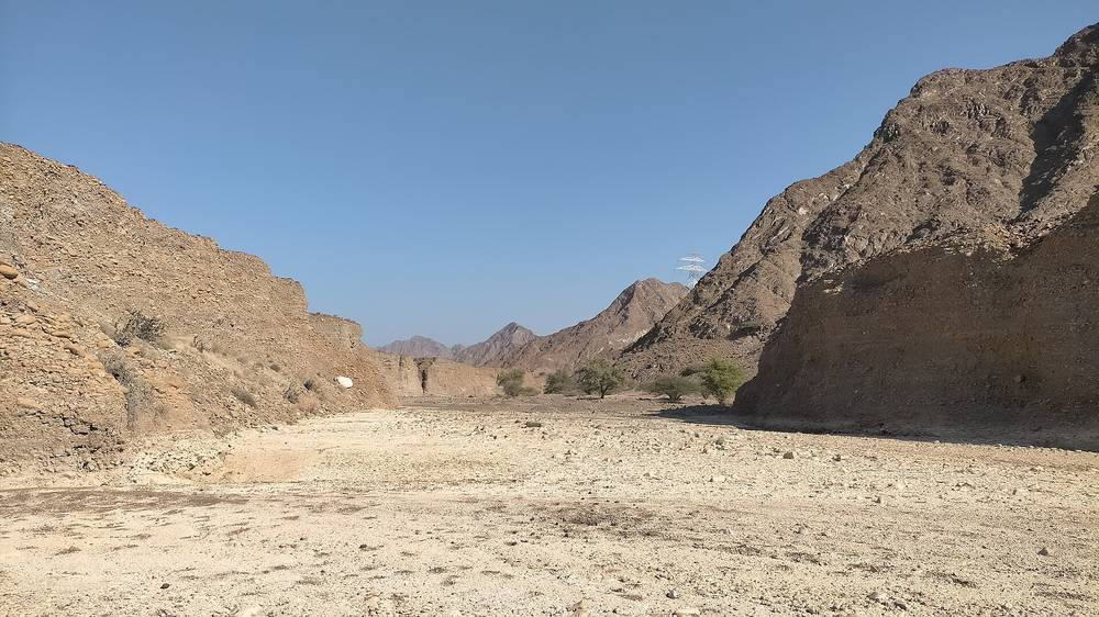Wadi Ghayl — Wadi Wurayah - Mouth of the Wadi Ghayl - Major tributary on the left bank - 3.jpg